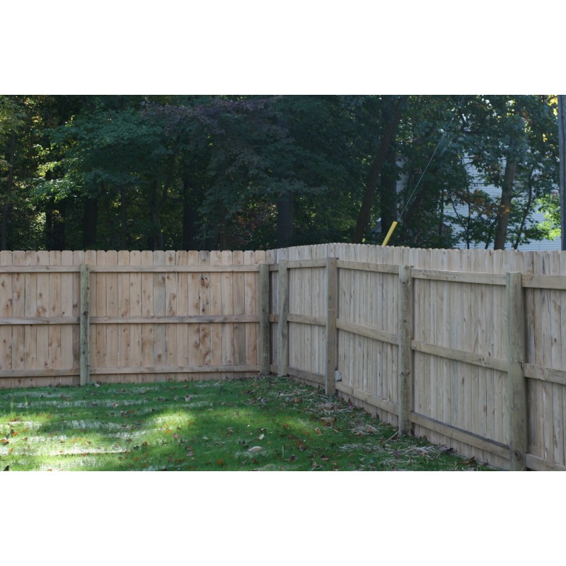 Lancaster Style 6' Tall Fence w/ 1x6 DE Pickets